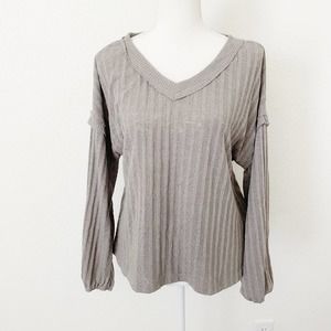 Altard State Gray Slouchy V-neck Sweater Size M